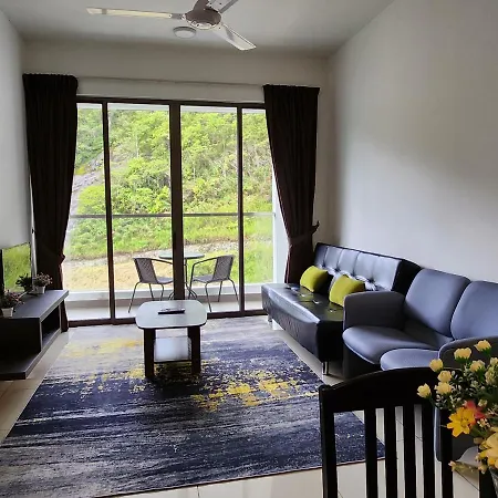 Relax Bear Homestay Tanah Rata Exterior photo