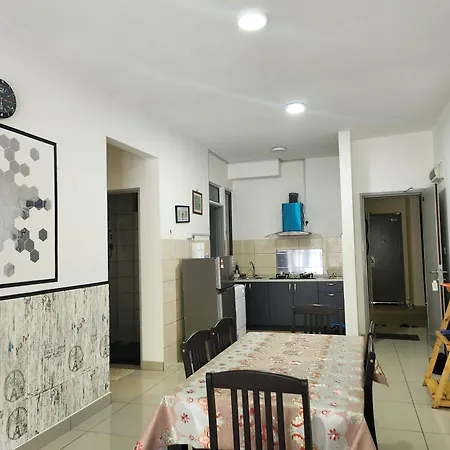 Relax Bear Homestay Tanah Rata Exterior photo