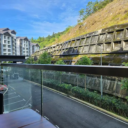 Relax Bear Homestay Tanah Rata Exterior photo